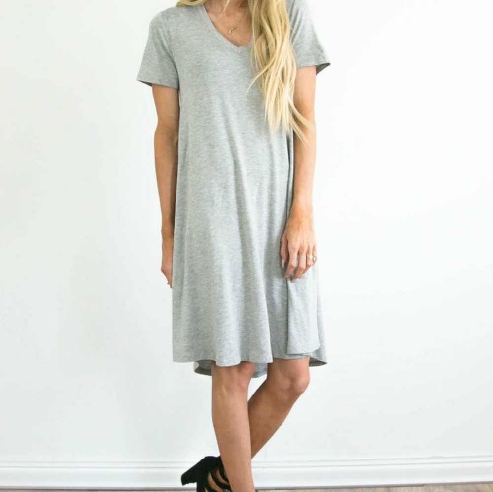 Grey v neck dress